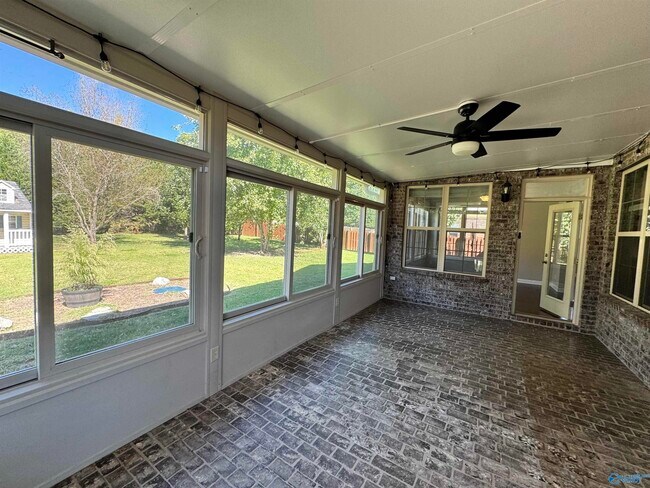 Building Photo - 155 Sougahatchee Dr