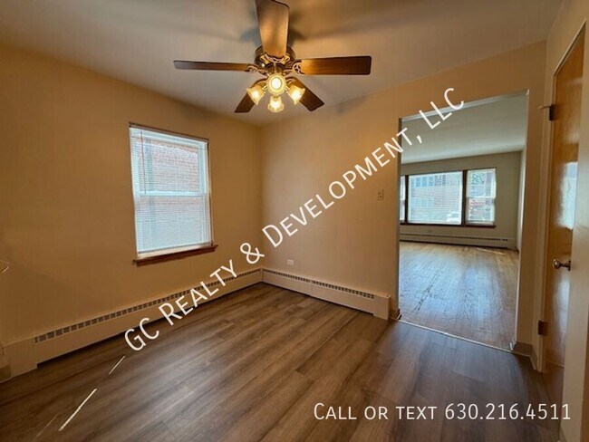 Building Photo - 2131 Grove Ave