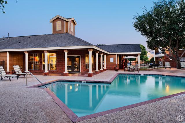 Building Photo - Country Oaks Apartment Homes