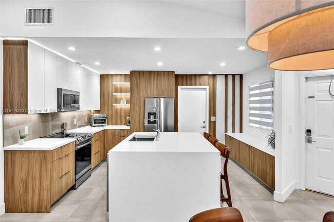 Building Photo - 9940 Watermill Cir