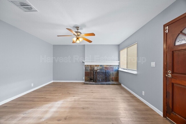 Building Photo - 252 Esther Ct