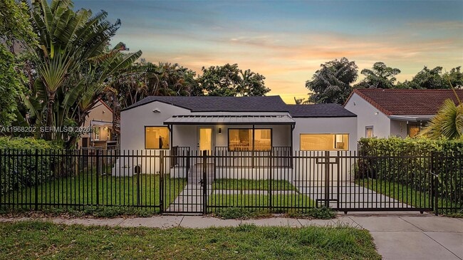 Building Photo - 1854 SW 17th St