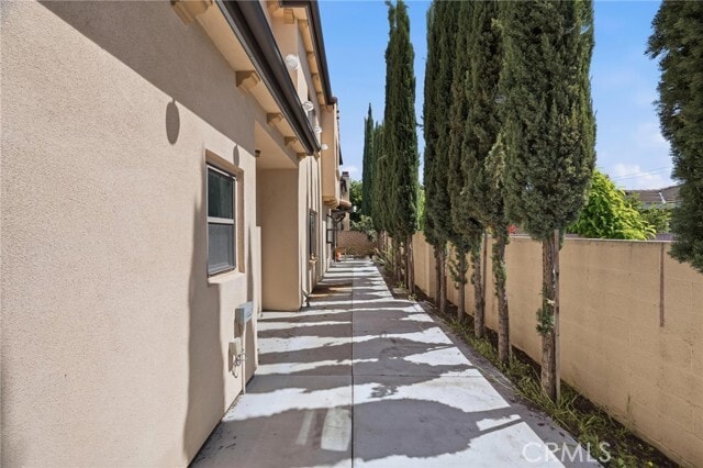 Building Photo - 612 S 2nd Ave