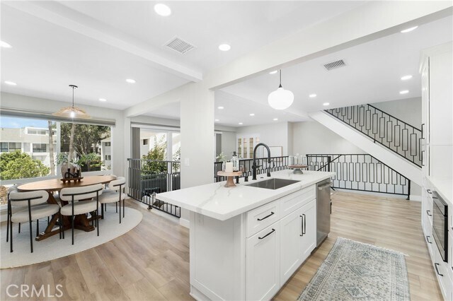 Building Photo - 6 Barlovento Ct