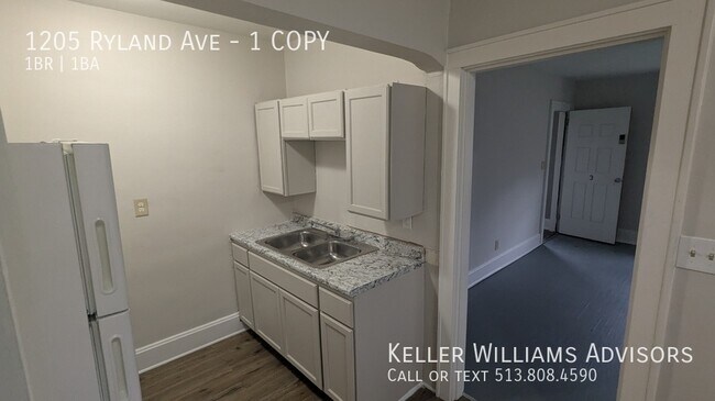 Building Photo - 1205 Ryland Ave