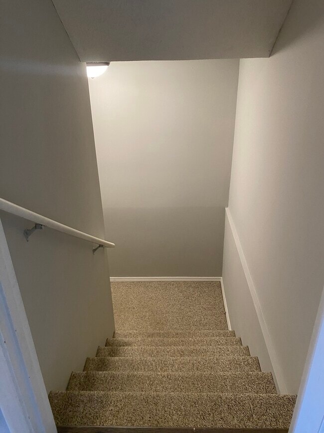 Building Photo - 1704 Sunrise Point