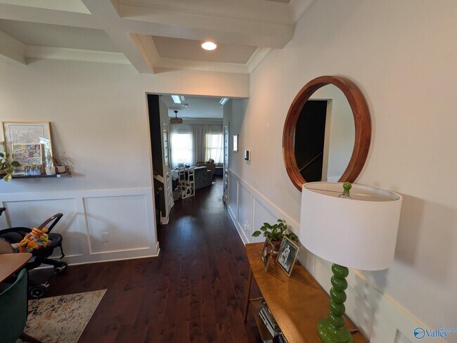 Building Photo - 7601 NW Ashor Dr