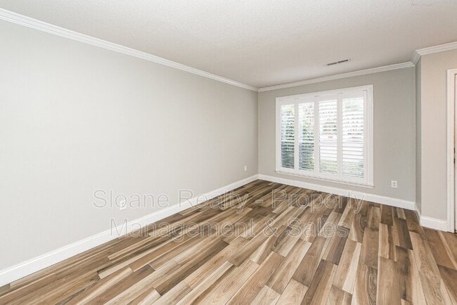 Building Photo - 252 Howle Ave