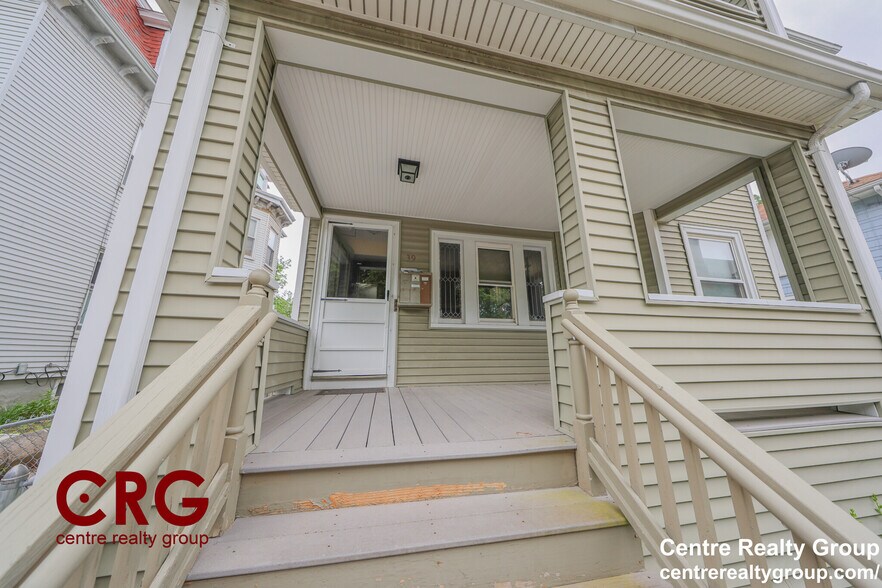 Building Photo - 39 Thurston St