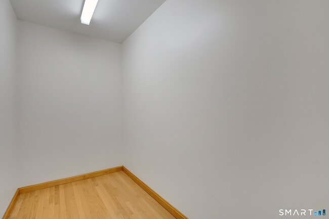 Building Photo - 228 N Granby Rd