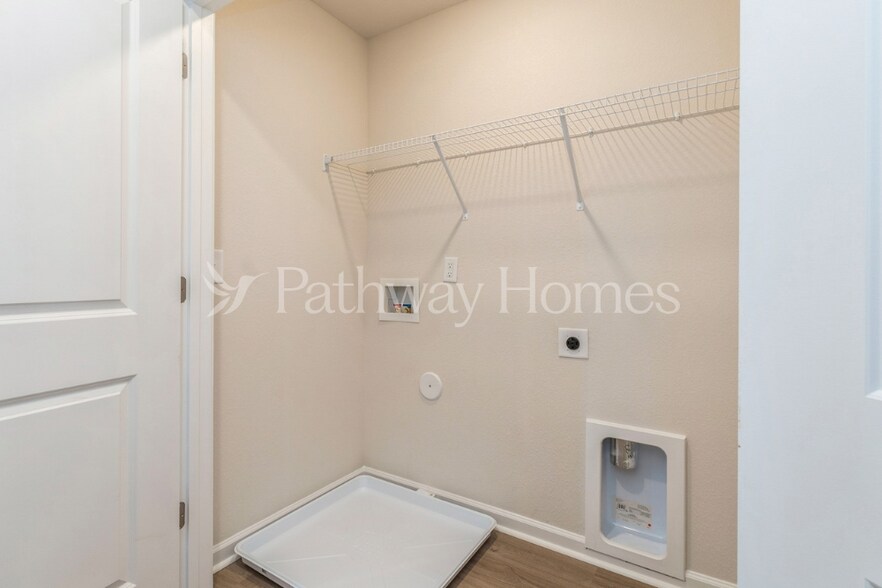 Building Photo - 6316 Lowe Ln