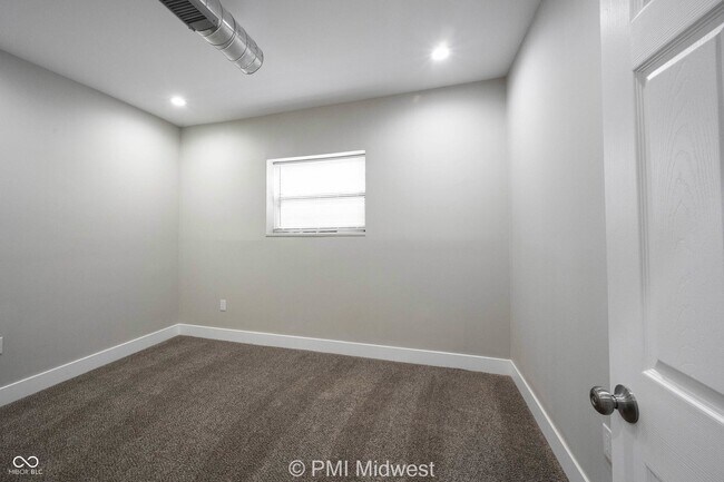 Building Photo - 2060 N Delaware St