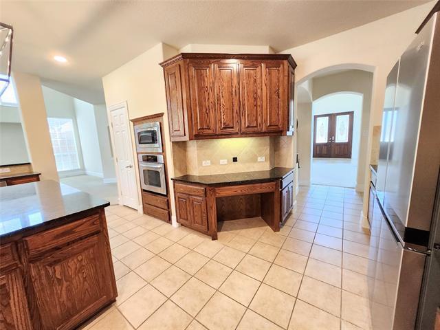 Building Photo - 1014 Sparrow Dr