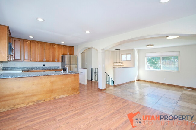 Building Photo - 3896 W Tuscaloosa Way