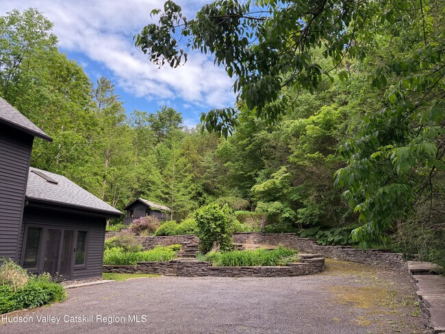 Building Photo - 258 NY-214
