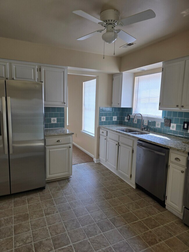Building Photo - 40 Eagles Landing