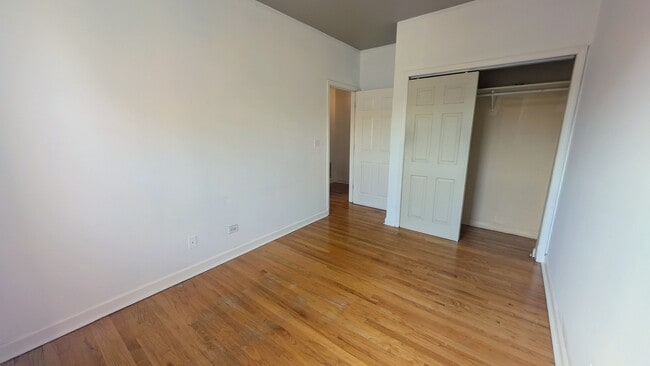 Building Photo - 3536 W Monroe St