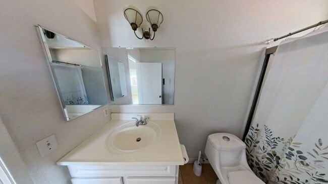 Building Photo - 13677 Golden Eagle Ct