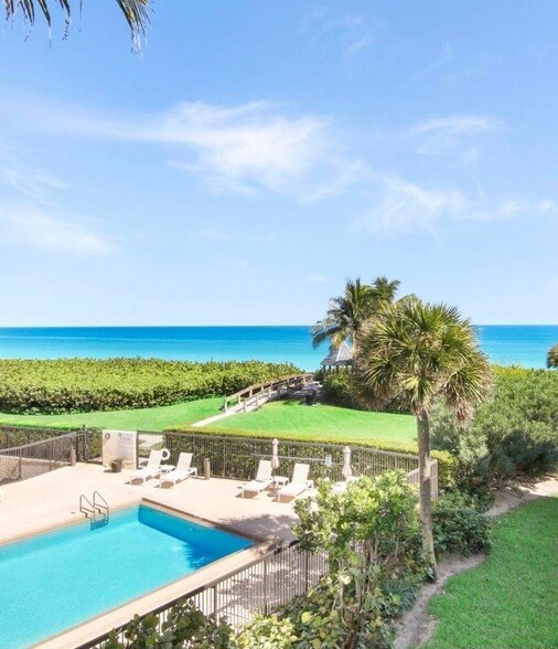 Building Photo - 420 Celestial Way