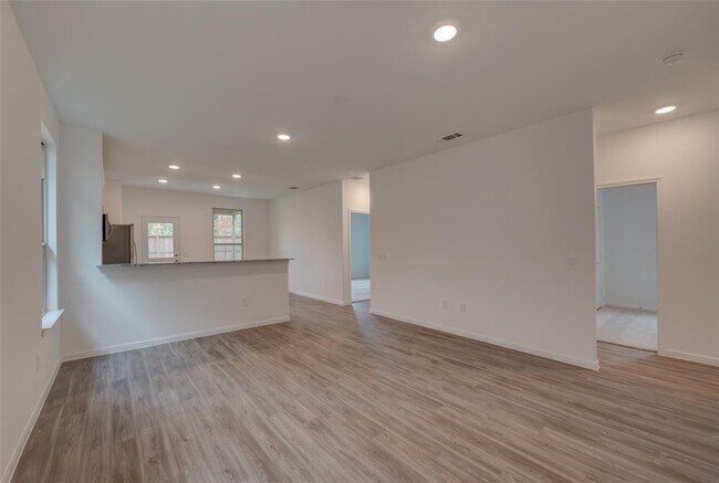 Building Photo - 16110 Elbridge Ct