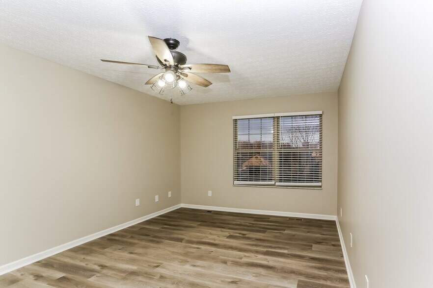 Building Photo - 8939 Coral Canyon Cir