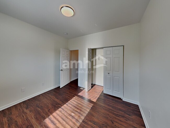 Building Photo - 337 Karst Cir