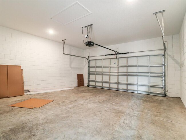 Building Photo - 15169 Summer Harvest St