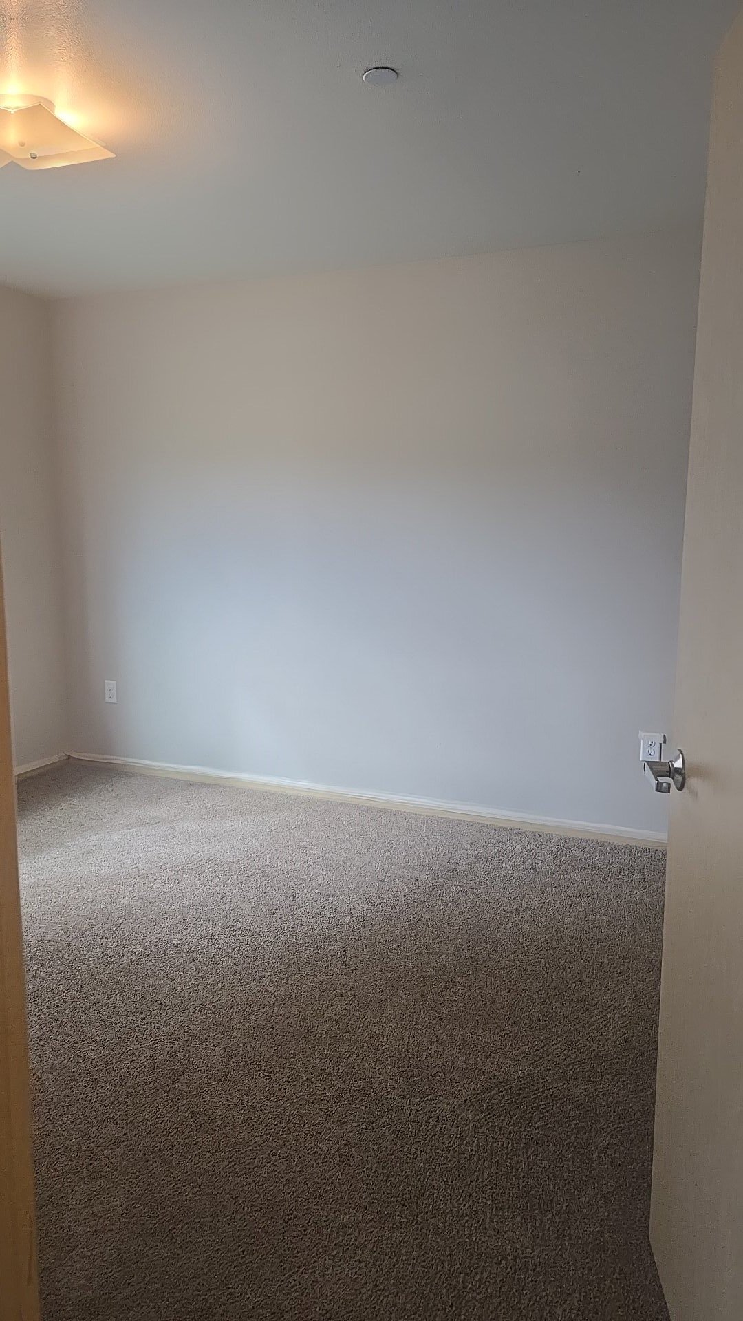 Building Photo - 956 Boston Way