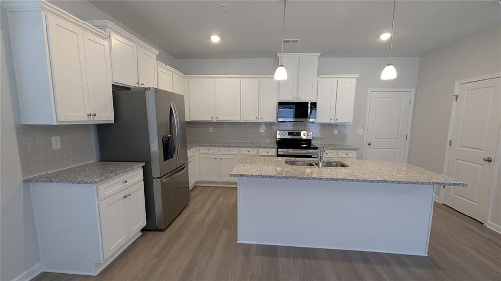 Building Photo - 427 Lanier Cir