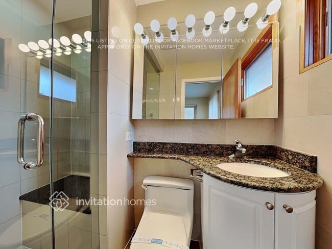 Building Photo - 21 Julie Dr