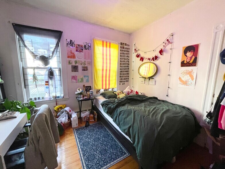 Building Photo - 55 Calumet St