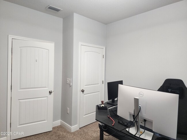 Building Photo - 104 Moonraker Cir