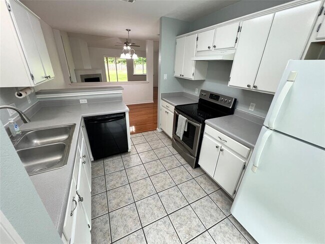 Building Photo - 204 Quail Meadow Dr