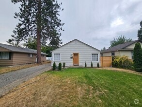 Building Photo - Newly Remodeled Home on the South Hill