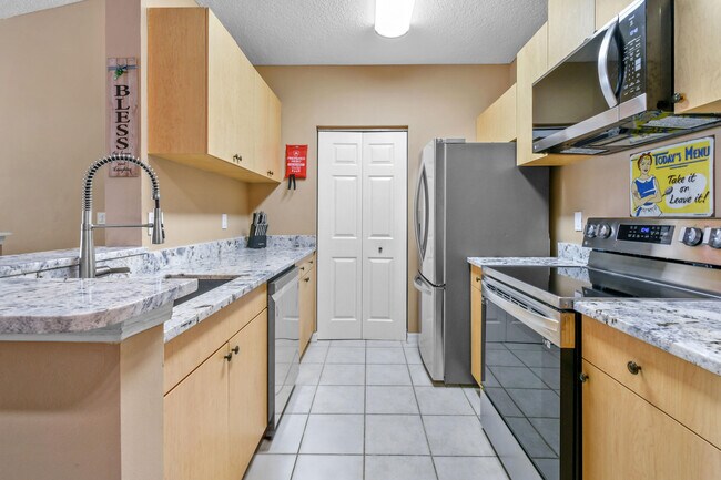 Building Photo - 10354 Fox Trail Rd S