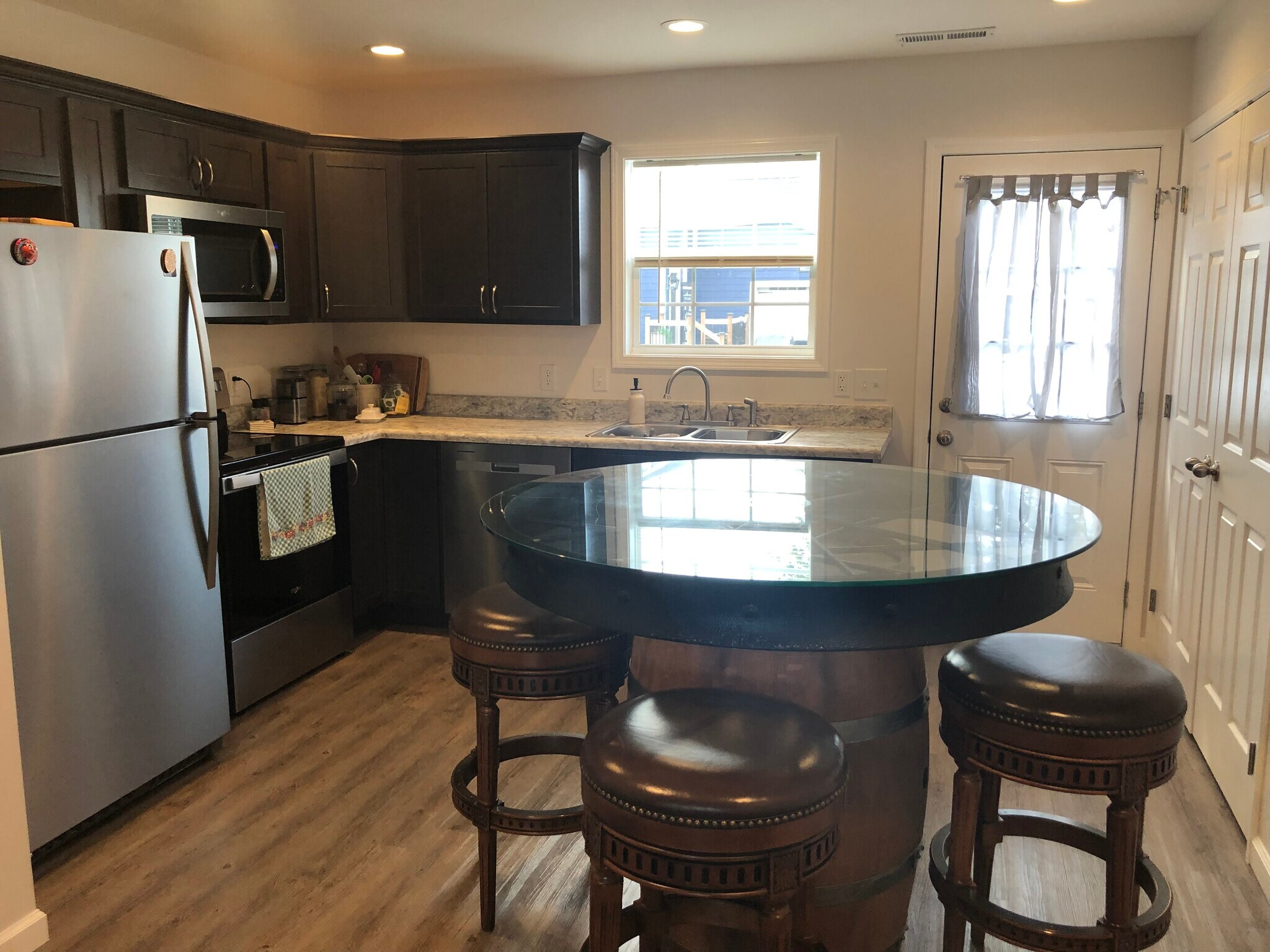 Building Photo - 129 S Walnut St