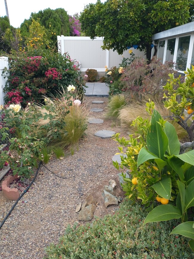 Building Photo - 1907 Clover Way