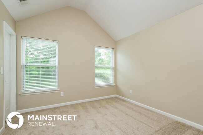 Building Photo - 5888 Bluegrass View
