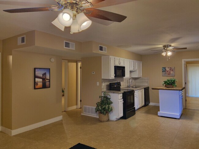 Building Photo - OPEN HOUSE. Friday, May 8th, 2026 open from 4:30pm - 5:30pm Available for Move-in July 1st, 2026....