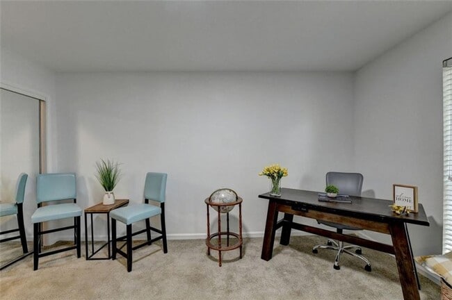 Building Photo - 2 Bedroom 2 Bath in Buckhead