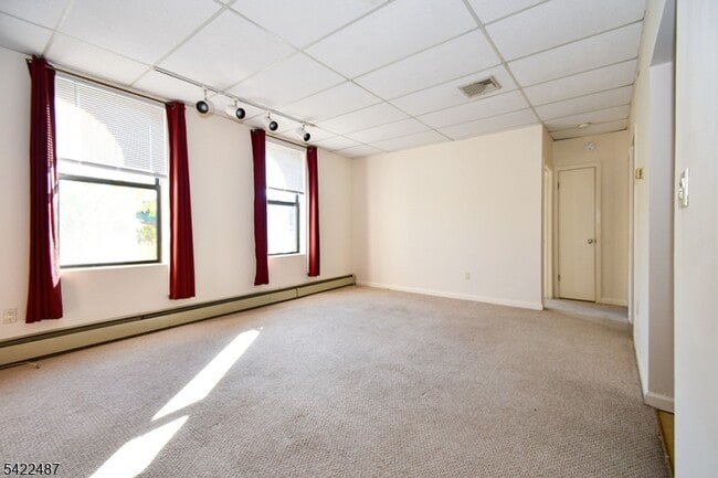 Building Photo - 431 Springfield Ave