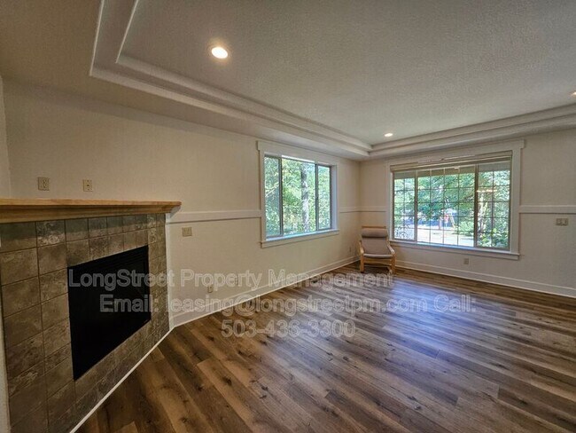 Building Photo - 11819 SW 60th Ave
