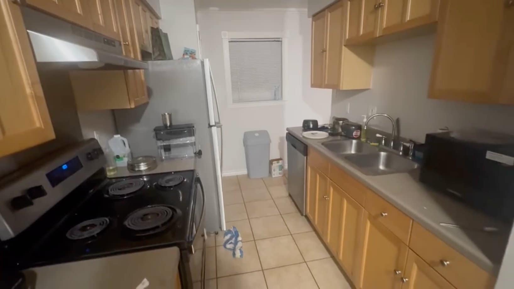 Building Photo - 3605 Steck Ave