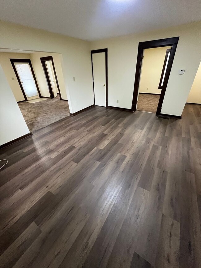 Building Photo - 3 Bedroom, 1 Bathroom House