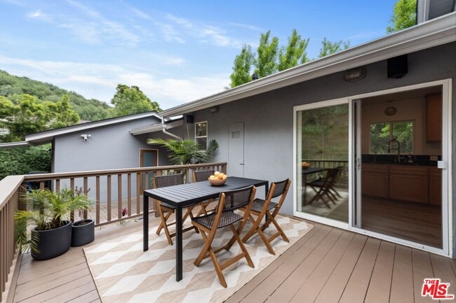 Building Photo - 3520 Mandeville Canyon Rd