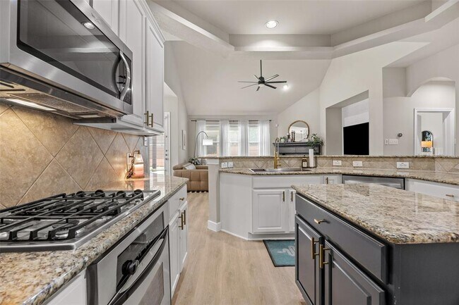 Building Photo - 2414 Powderham Ln