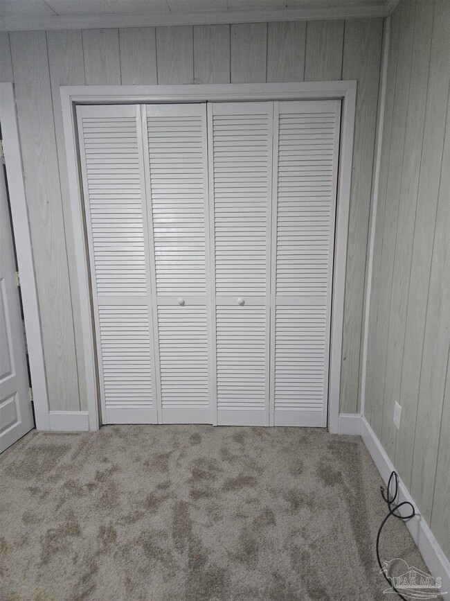 Building Photo - 115 Carolyn Way