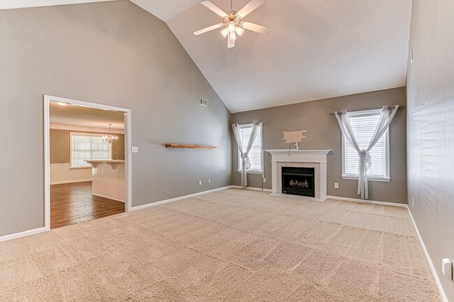 Building Photo - 490 Connemara Trail