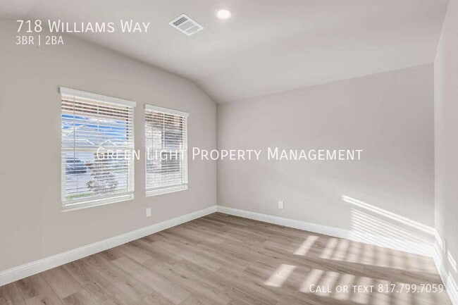 Building Photo - 718 Williams Wy