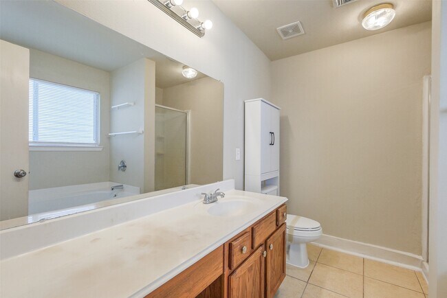 Building Photo - 605 Pinto Springs Ln